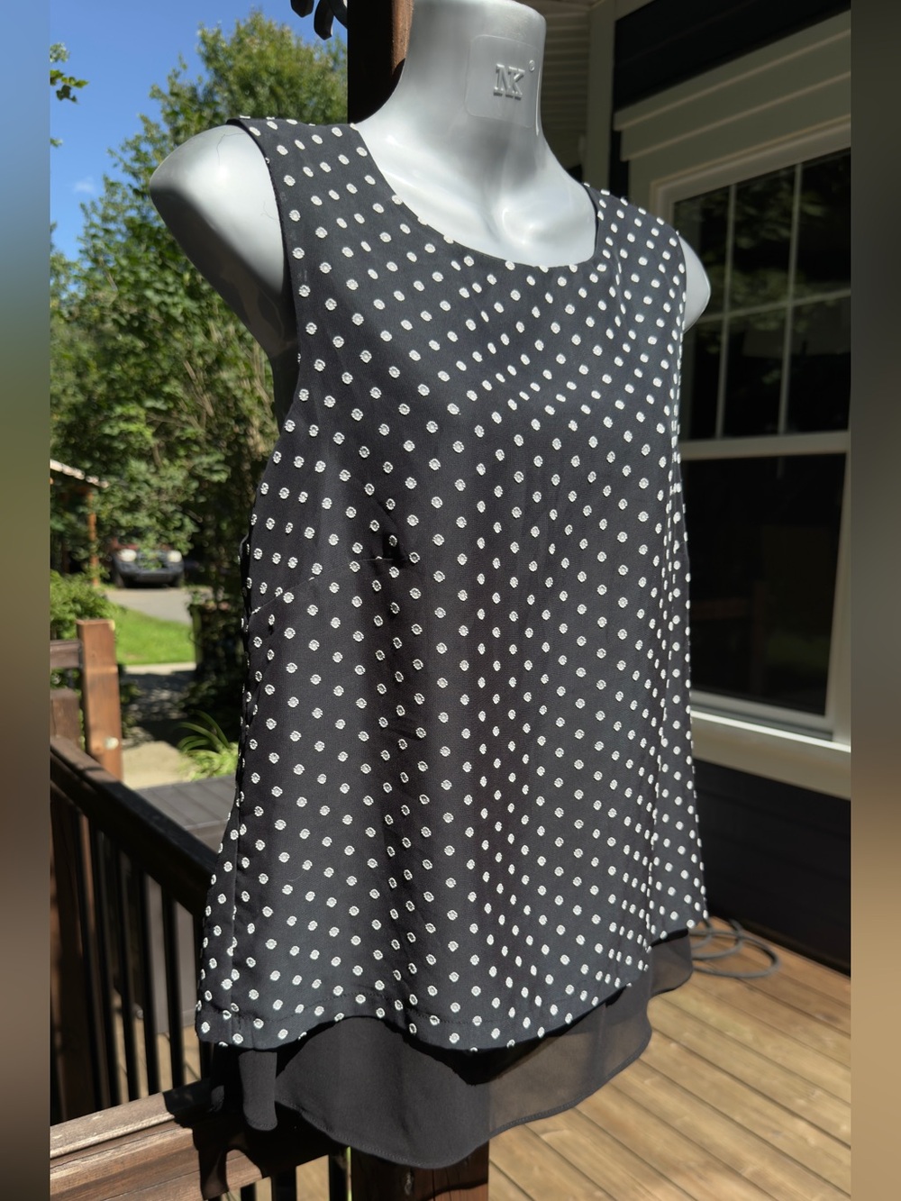 β’Rose + Olive Black White Polka Dot Layered Sleeveless Blouse Size M Chiffon Hem - Picture 5 of 12